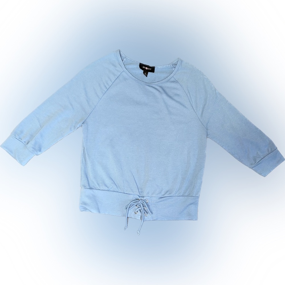 Amy Byer crop top tie medium